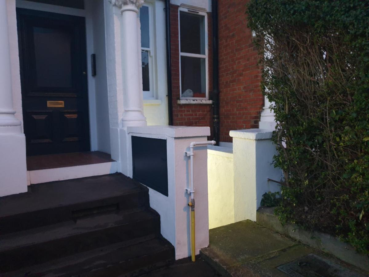 Cozy Muswell Hill 1-Bedroom Flat Londyn Zewnętrze zdjęcie
